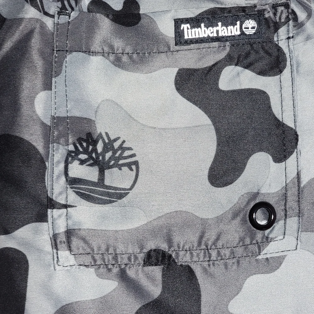 🤍🖤NEW Timberland White Sleeveless Shirt and Swim Shorts Boy's Size 7 - Picture 9 of 11